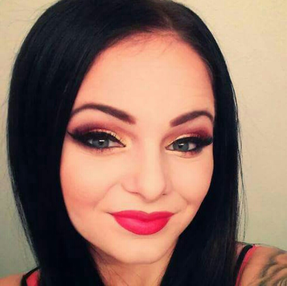 Meet your Posher, Tiffany